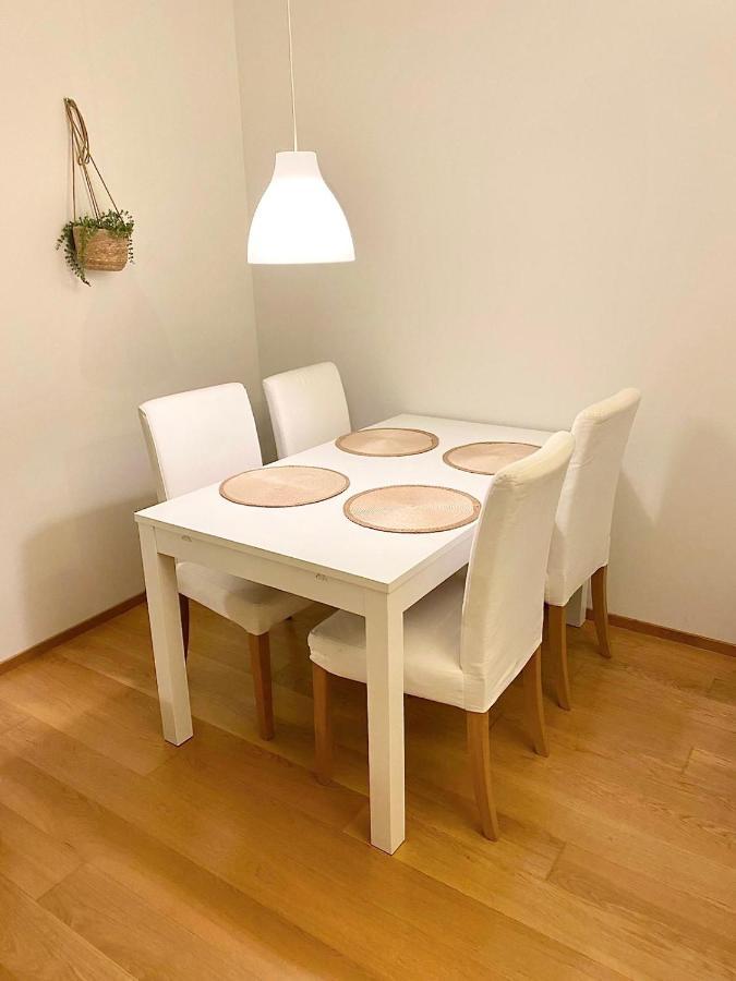 2Ndhomes Cozy 1Br Apartment With Balcony By The Central Station Helsinki Dış mekan fotoğraf