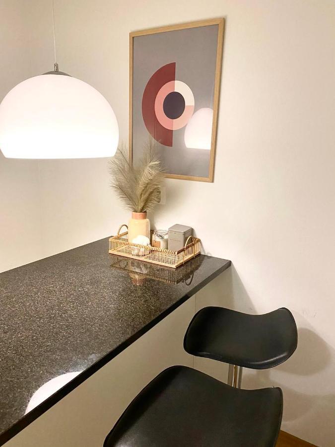 2Ndhomes Cozy 1Br Apartment With Balcony By The Central Station Helsinki Dış mekan fotoğraf